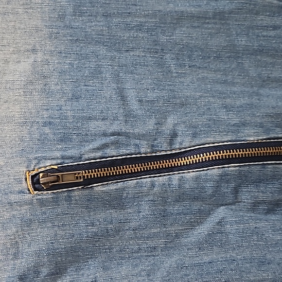 Vintage Havana Denim Button-Up Shirt with Back Zippers - Picture 6 of 7